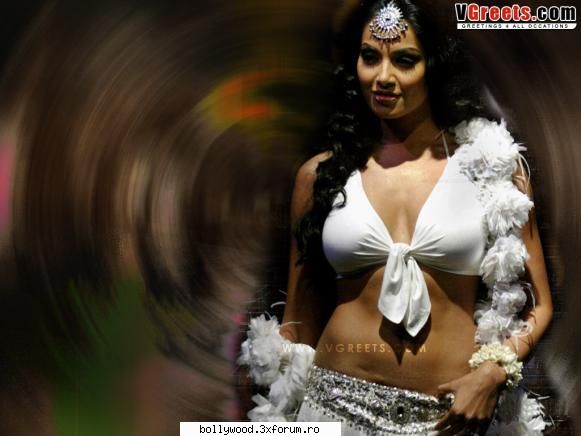 Wallpapers - aDyTya - Totul despre Bipasha Basu