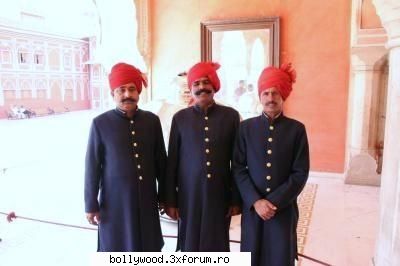 pictures from india Regizor