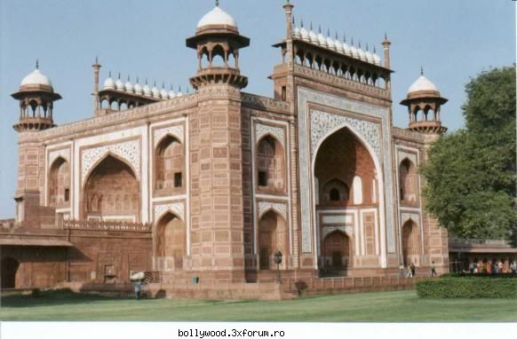 pictures from india Regizor